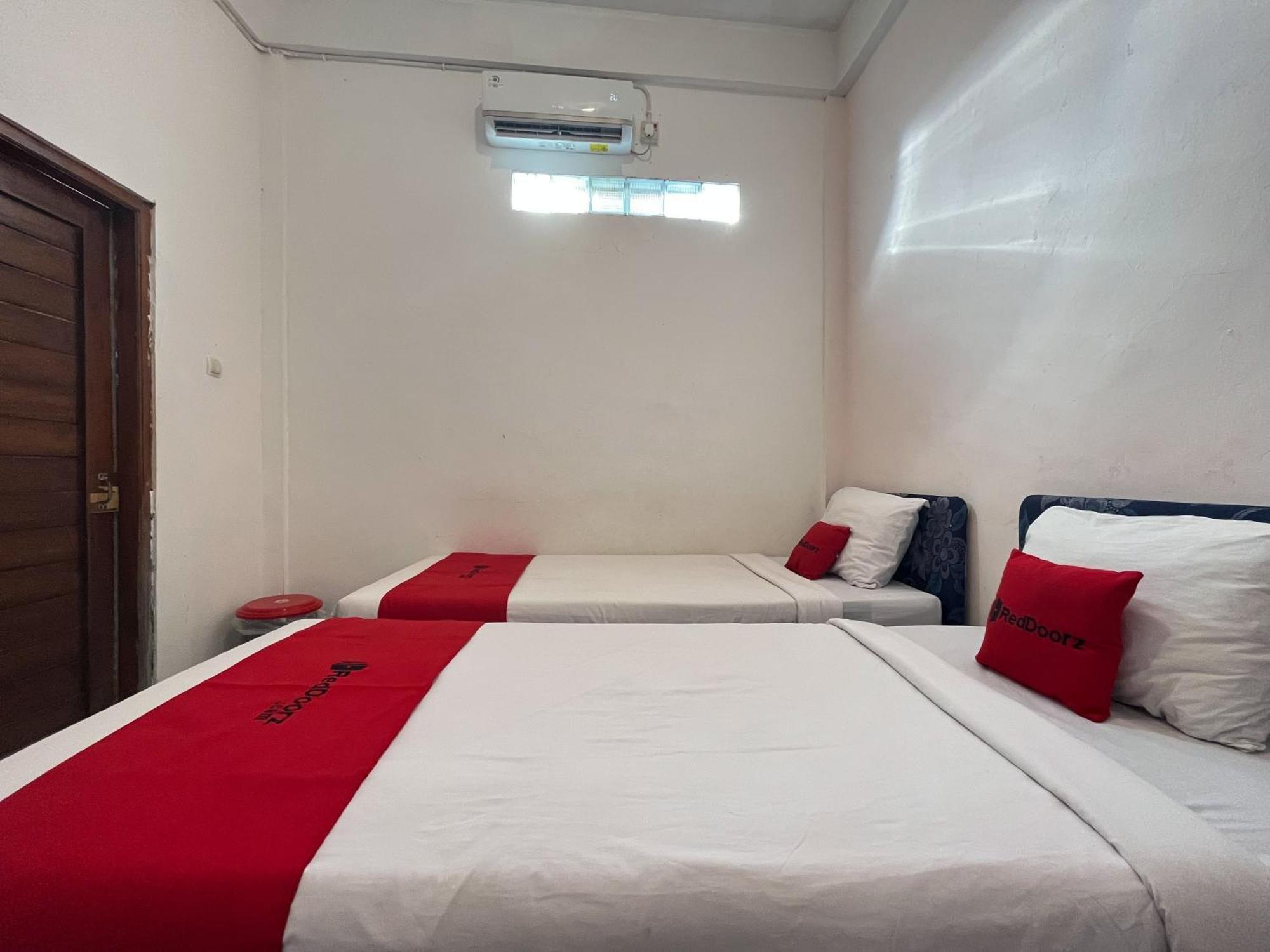 Reddoorz Syariah At Falisha Umy Ngabean Εξωτερικό φωτογραφία